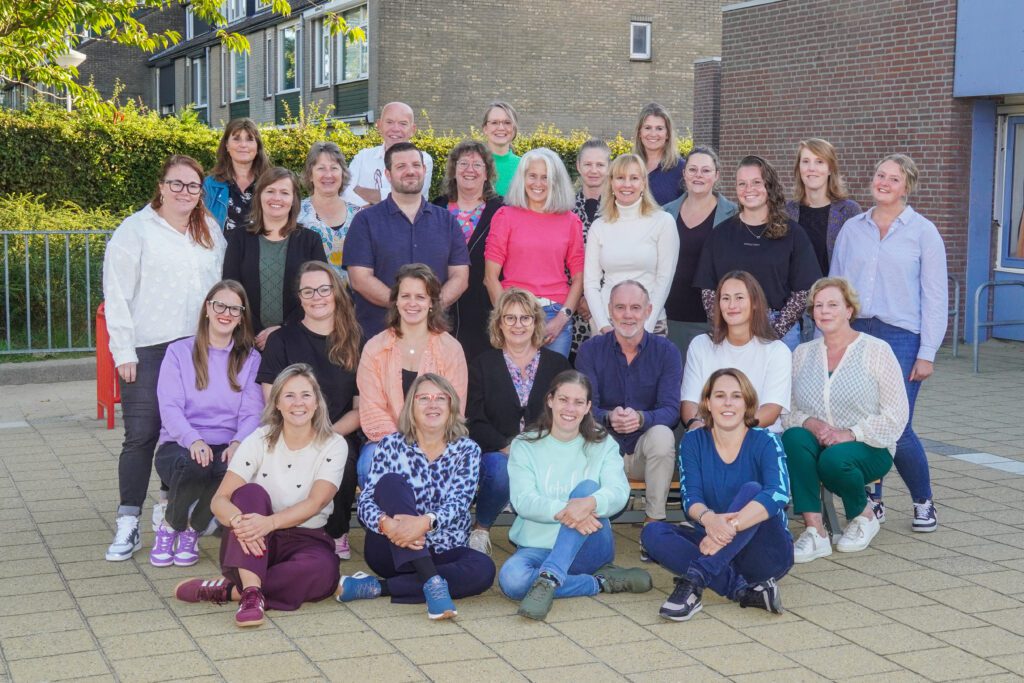 Teamfoto medewerkers SBO De Horizon september 2025